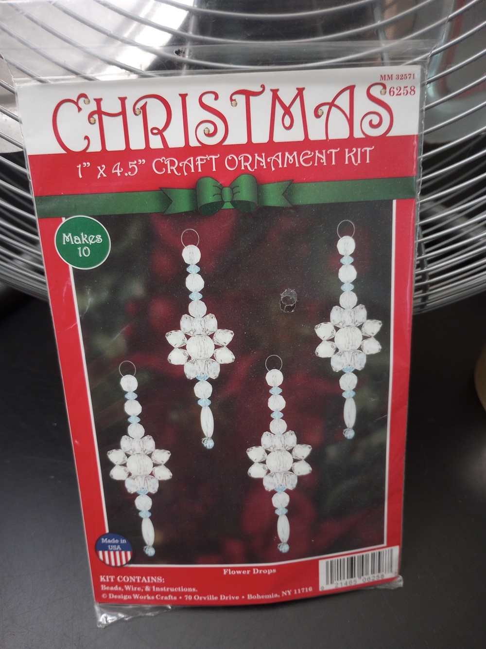 Christmas Flower Drops Beaded Ornament Kit - White